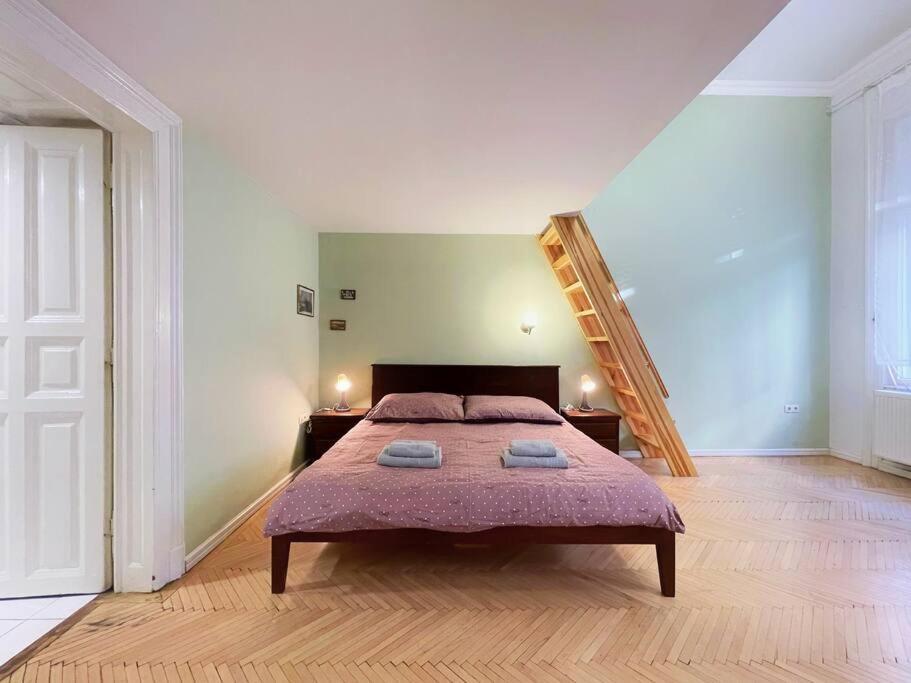 A10 Budapest Center Aparthotel Ngoại thất bức ảnh